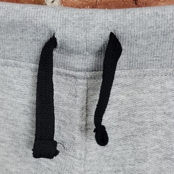 True Religion Youth Heather Gray Fleece Sweat Shorts Large - Picture 2 of 14